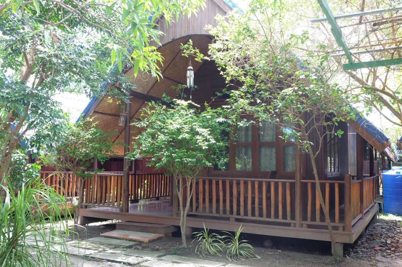 Ruennamyen Resort Amphawa Samut Songkhram Екстер'єр фото
