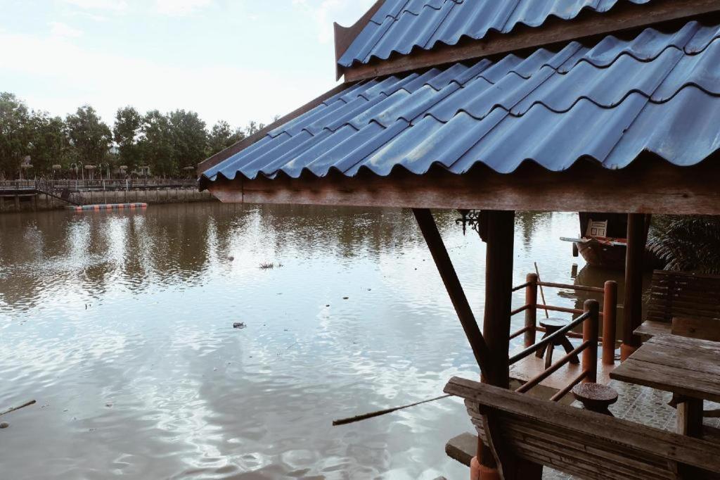 Ruennamyen Resort Amphawa Samut Songkhram Екстер'єр фото